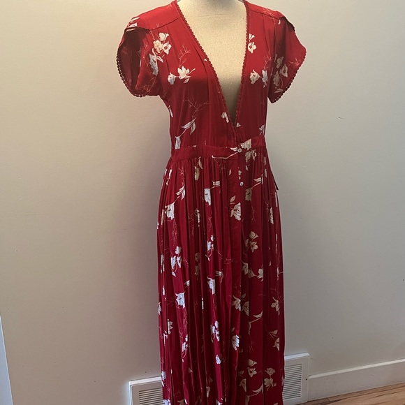 BNWT Domingo Midi Dress in Scarlet Tulips Nordstrom - Picture 6 of 6